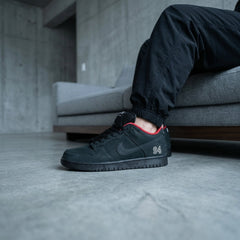 Nike SB Dunk Low X Supreme 'Black'