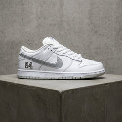 Nike SB Dunk Low X Supreme 'White Metallic Silver'
