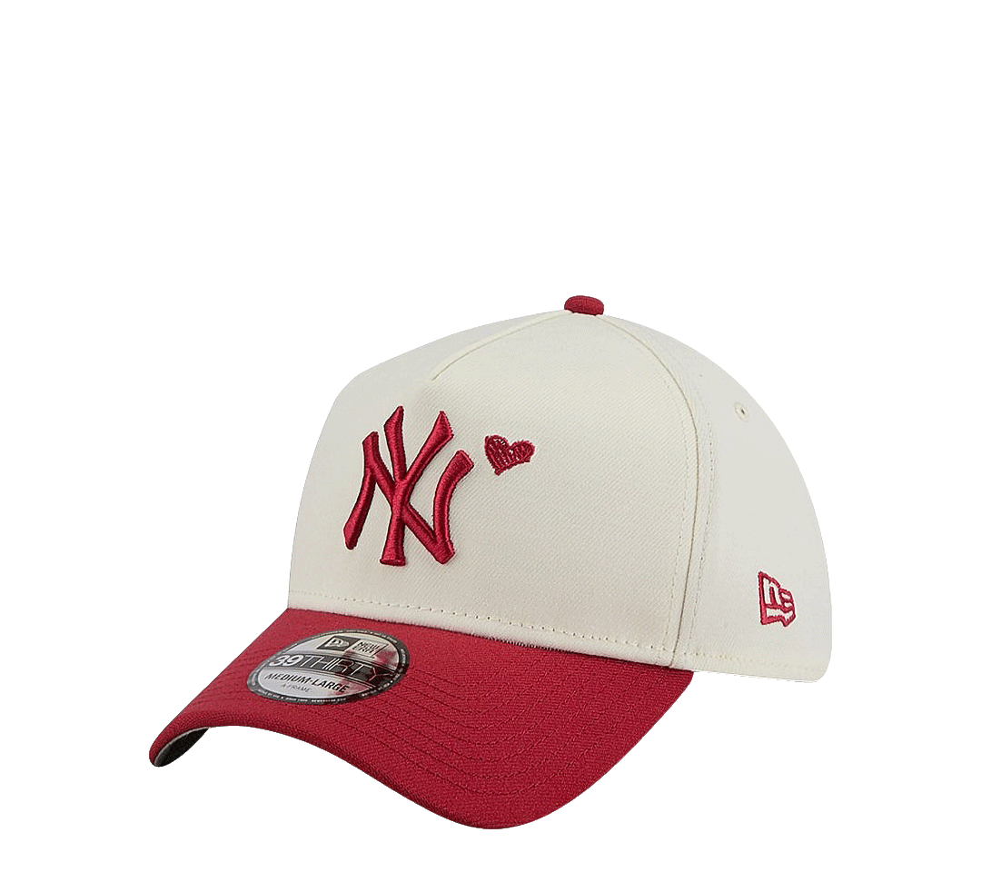 New Era 39THIRTY A-Frame Fitted "Heart Sketch"