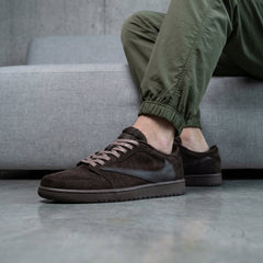 Air Jordan 1 Low OG SP X Travis Scott 'Velvet Brown'